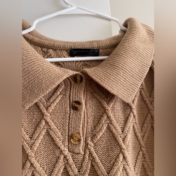 Collared Sweater - Picture 2 of 2